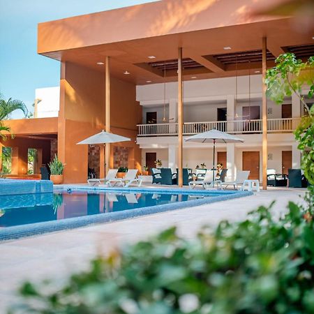 Hotel Ixzi Plus Ixtapa  Kültér fotó